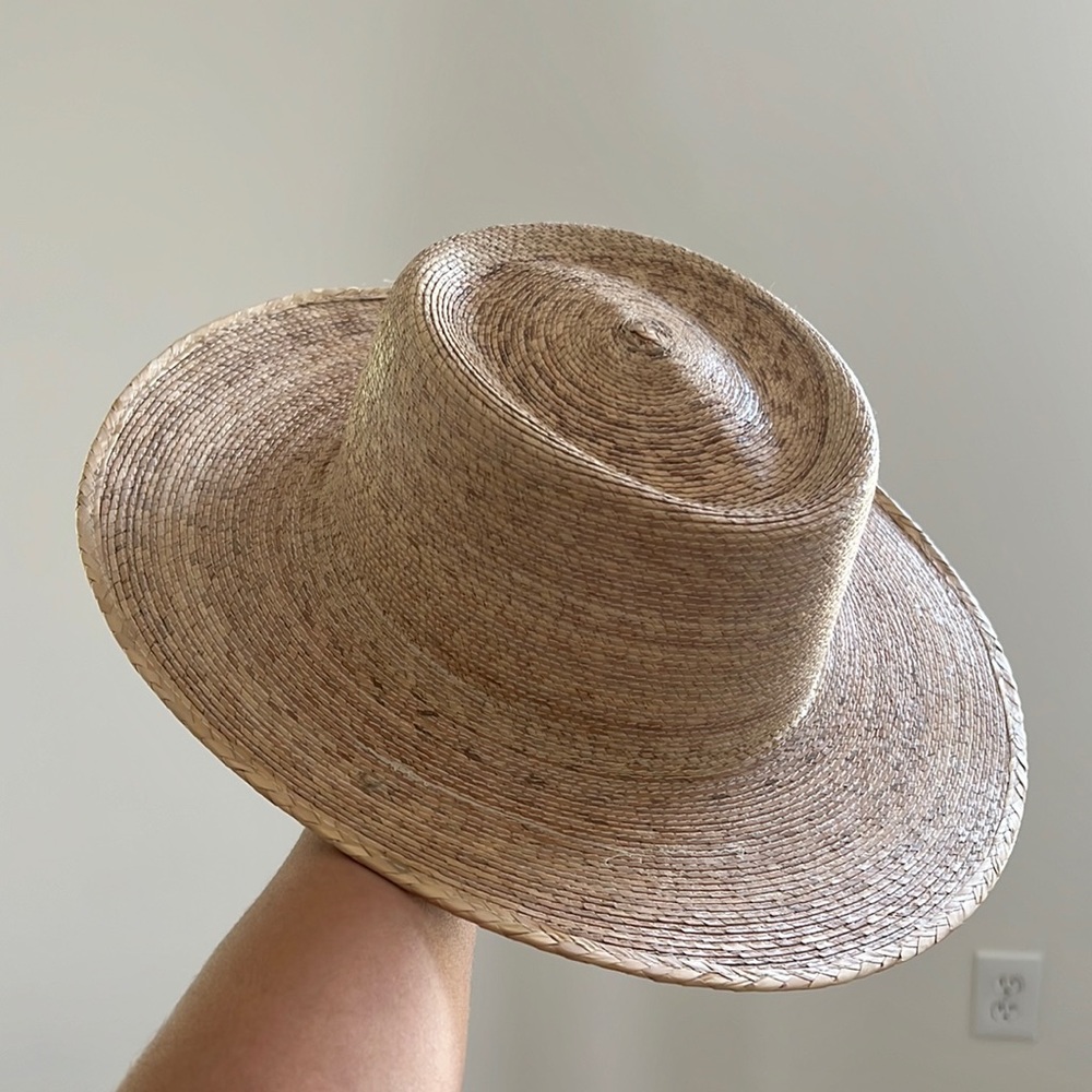 Lack of color Palma boater hat